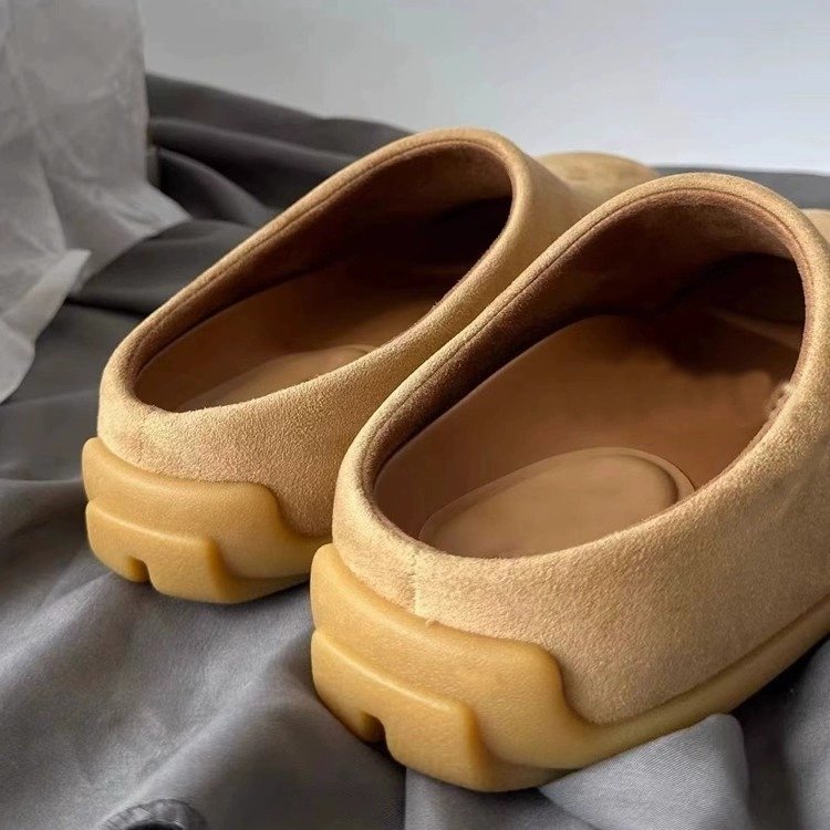 Newest Women's Leather Fashion Trend Flat Clogs Shoes China Manufacturer