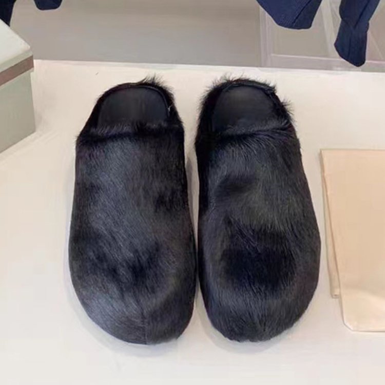 2024 Horsehair Flat Mules Women Pink Fuchsia Designer Casual Winter Ladies Outwear Party Fluffy Fur Slides Slippers