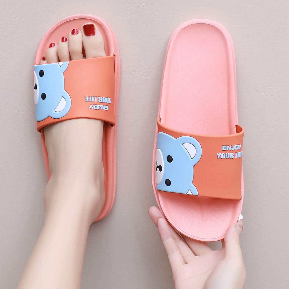 New Summer Cute Cartoon Non-Slip Odor-Resistant Beach Sandals Slides Slippers for Couples Home Bath