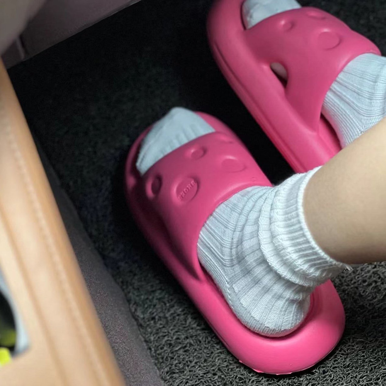 Thick bottom eva home colorful couple eva step on shit feeling fashion bubble platform preppy slides slippers 2024 women