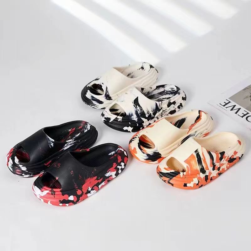 Wholesale Fashion Summer Unisex Beach Slides Slippers Female New Model Indoor Slipper Men Outdoor Slippers
