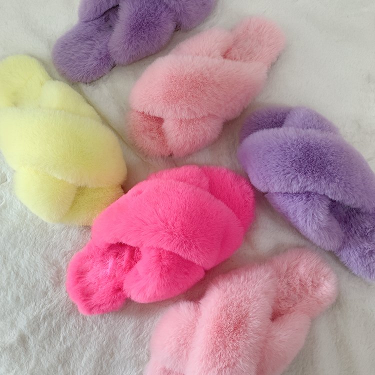 Custom Women's Memory Foam House Bedroom Fuzzy Plush Comfy Fluffy Faux Fur Slides Slippers for Women