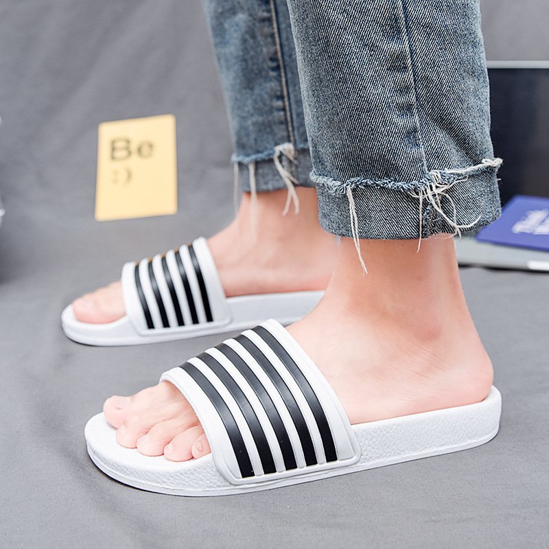Plus Size Men Indoor Home Slippers Male Soft Comfortable Bath Summer Slipper EVA Flat Outdoor Beach Customized Logo Sandals