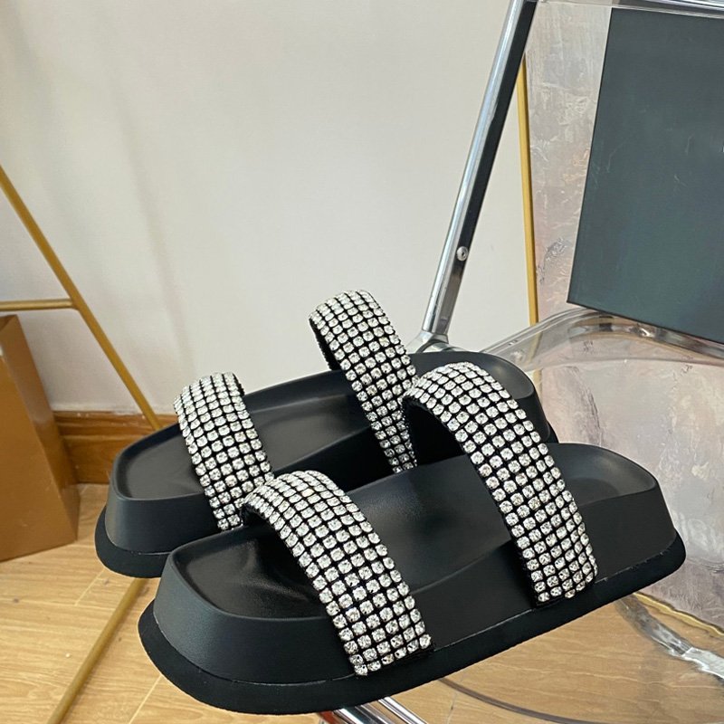 2024 Luxury Rubber Stylish Latest Mujer Platform Shoe Flat Female Slides Slipper Summer Women'S Sandals For Women And Ladies