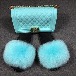 fur28