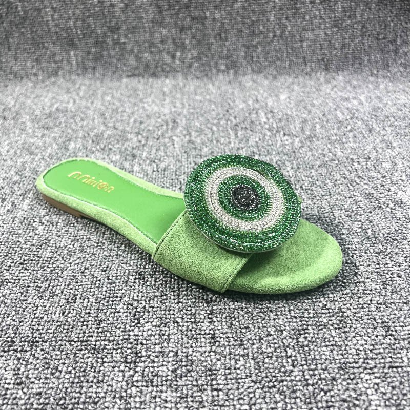 2024 New Trend High Quality Hard-wearing Anti-slippery Plus Size Women Summer Outdoor Slides Women sandals Slippers