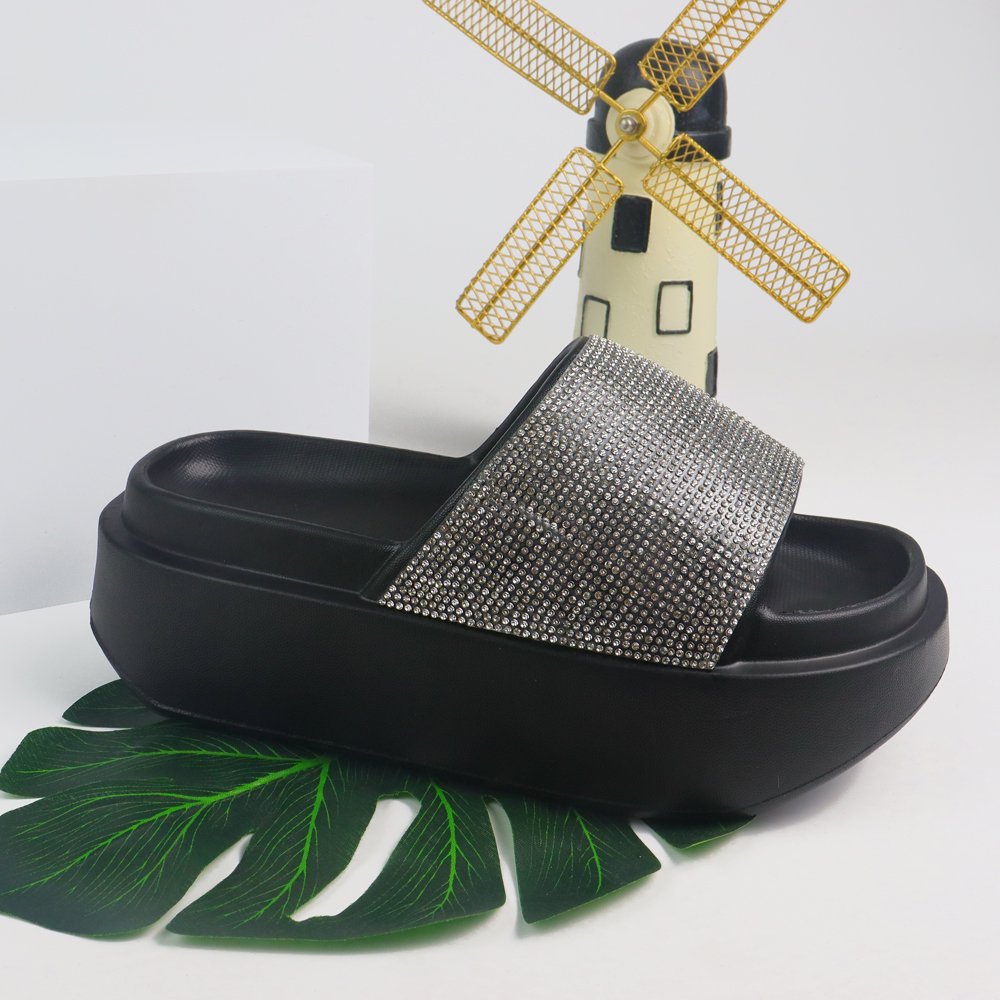 Women's EVA Cushioning Slide Slipper Quick-Drying Flat Outdoor Platform with Open Toe Fashion Trend for Beach Use