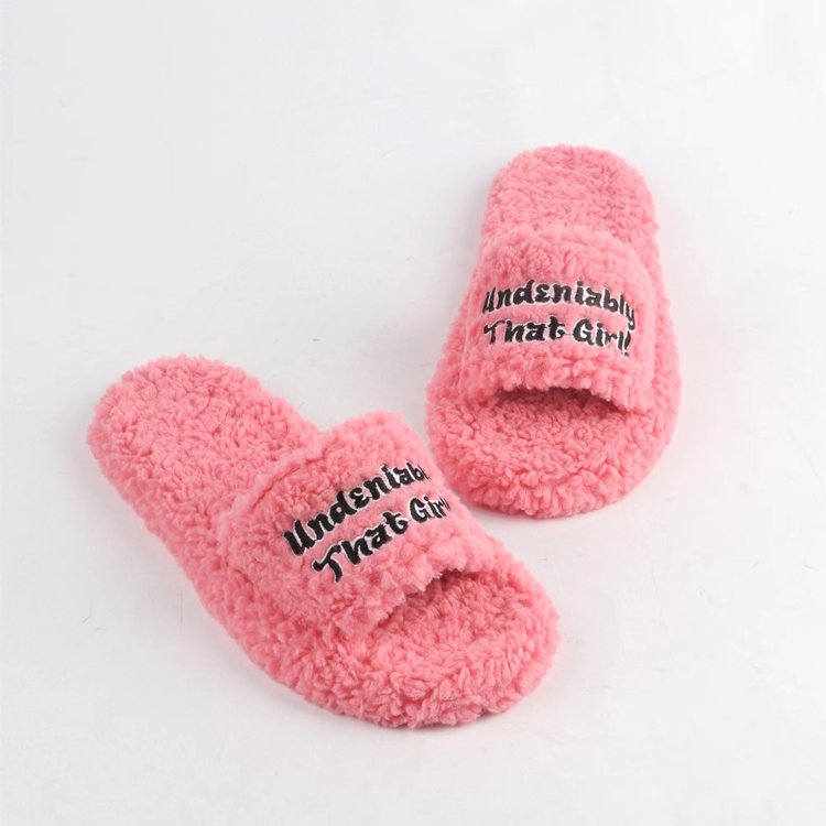 Wholesale Fashion Fur Slippers With Custom Logo Slides Slippers For Women OEM Blank Custom Logo Footwear
