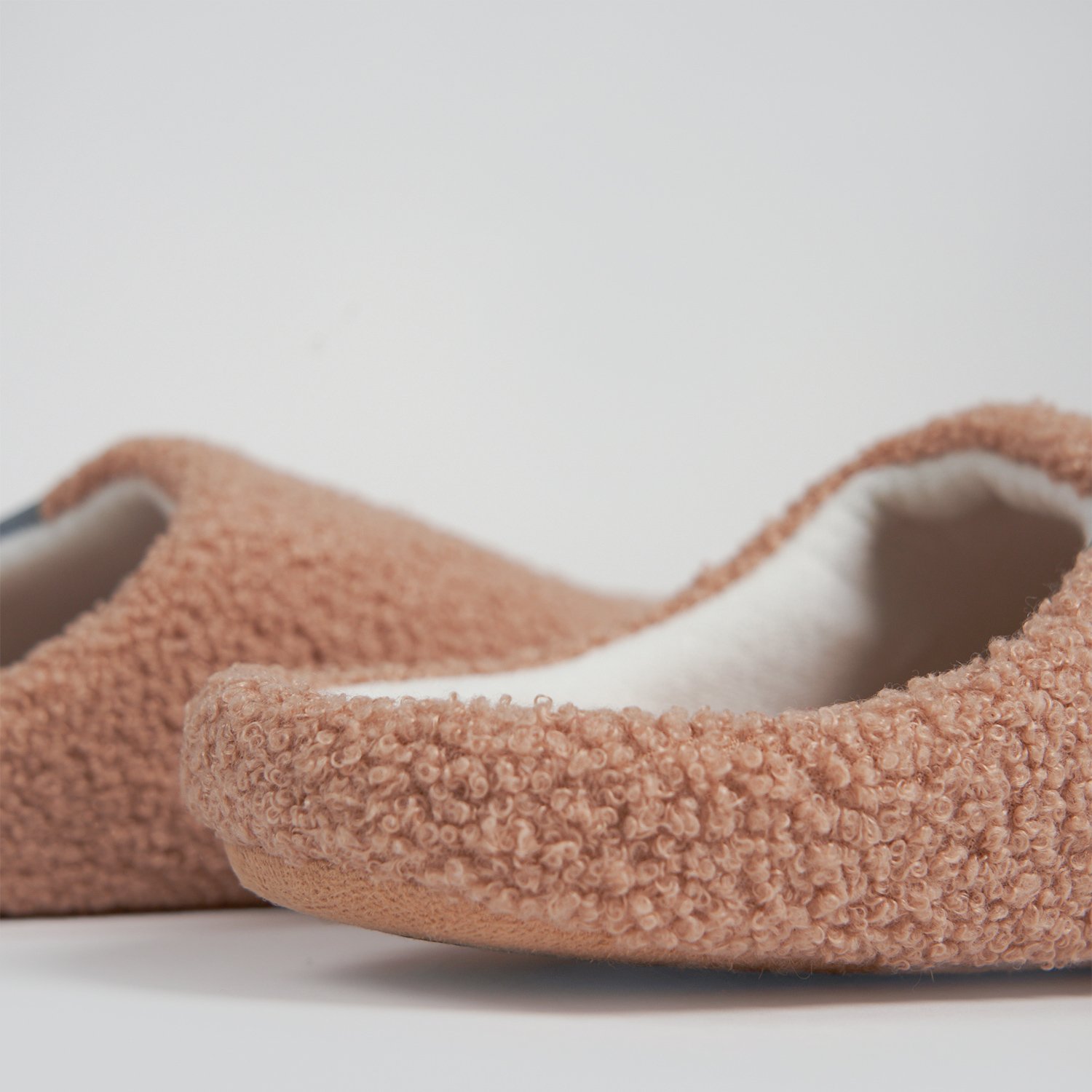 Custom Logo Bedroom Soft Sloed Slides Slippers Multiple Colors Indoor Slippers