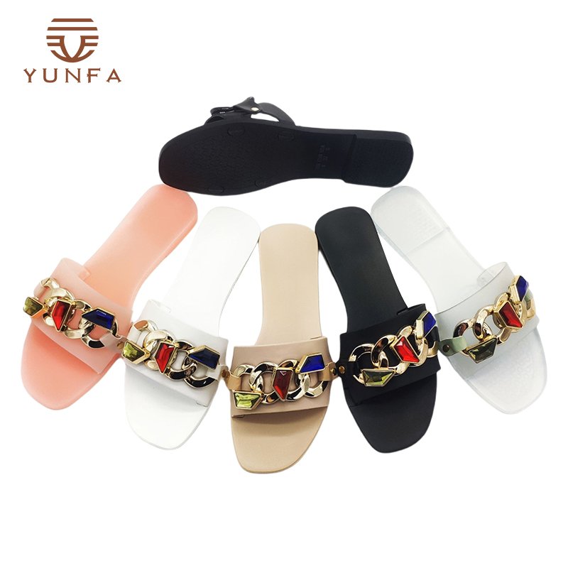 Factory Wholesale Ladies Casual Clear Rhinestone Jelly Shoes Slides Slippers Flat Women Crystal Sandals