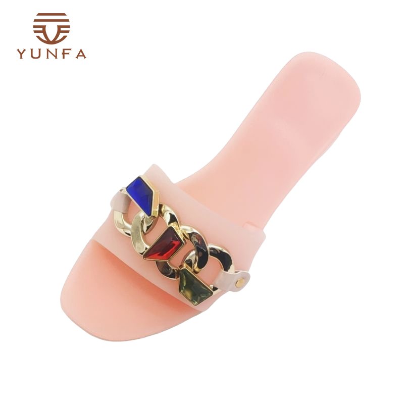 Factory Wholesale Ladies Casual Clear Rhinestone Jelly Shoes Slides Slippers Flat Women Crystal Sandals