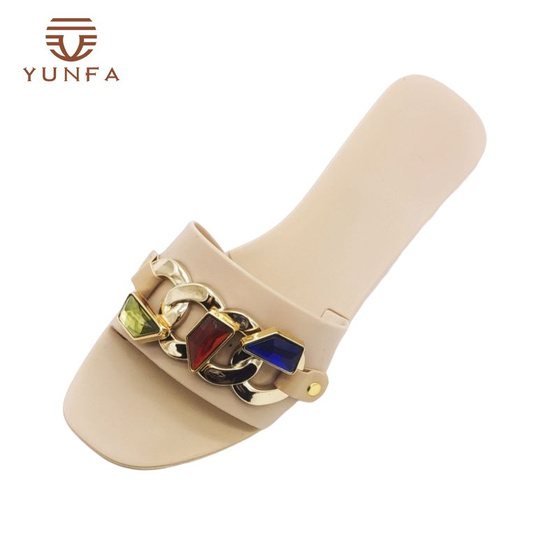 Factory Wholesale Ladies Casual Clear Rhinestone Jelly Shoes Slides Slippers Flat Women Crystal Sandals
