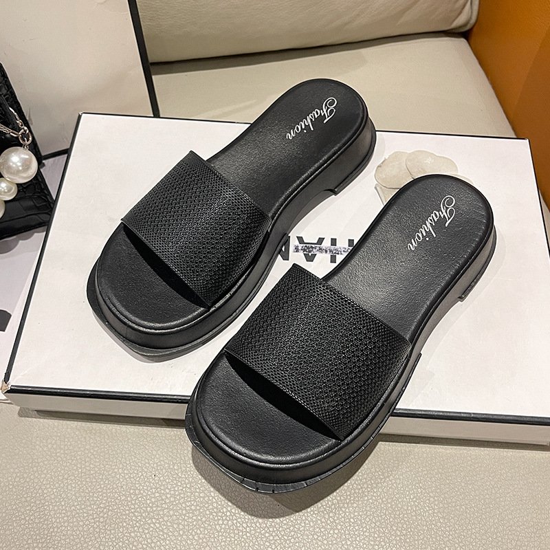 2023 New Summer Slides Slippers Women Fashion Sandals Thick Soles Wedge Heels Beach Slippers