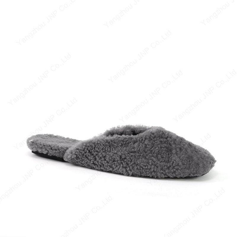 Fashion New Arrival Wholesale Home Winter Warm Closed Toe Lady Fluffy Mules Women Real Sheepskin Fur Slides Shearling Slippers