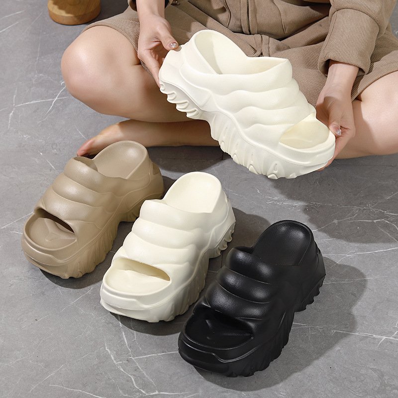 2024 Summer New Women's Slippers Thick Sole High Heel Casual EVA Anti slip Soft Sole Herringbone Slippers Wholesale
