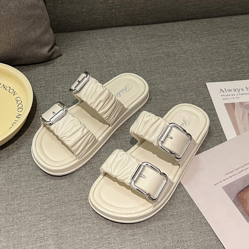 Wholesale Price Summer Women Versatile Sandals Round Toe Soft Sole PVC EVA Open Toe Outdoor Beach Slippers With Straps