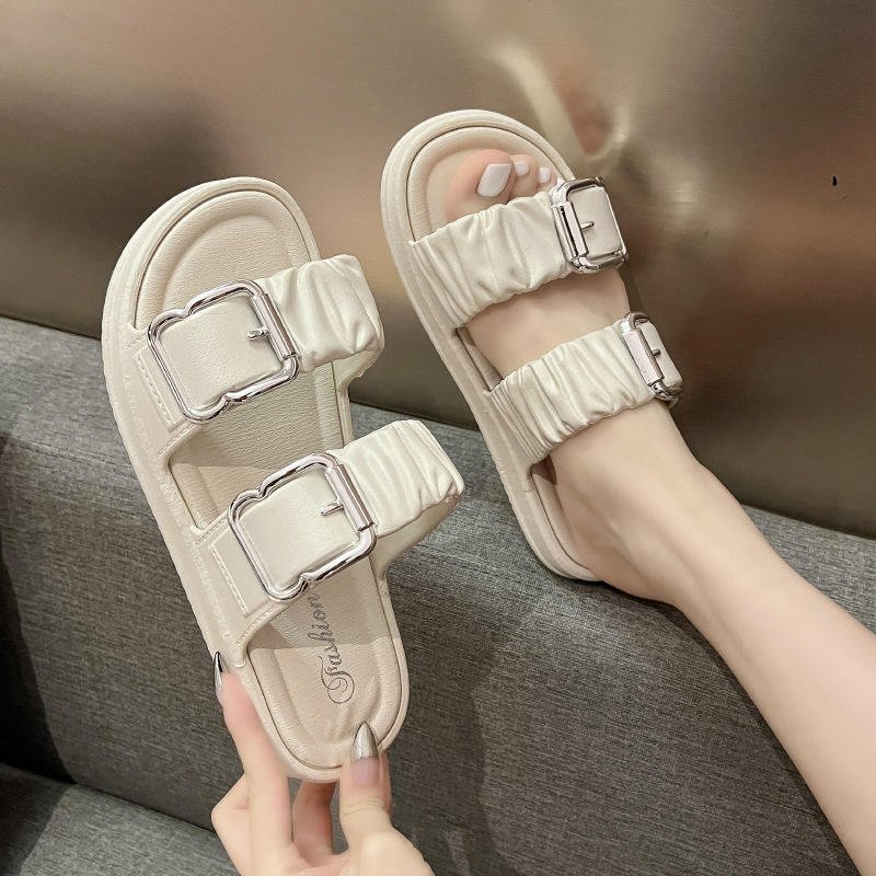 Wholesale Price Summer Women Versatile Sandals Round Toe Soft Sole PVC EVA Open Toe Outdoor Beach Slippers With Straps