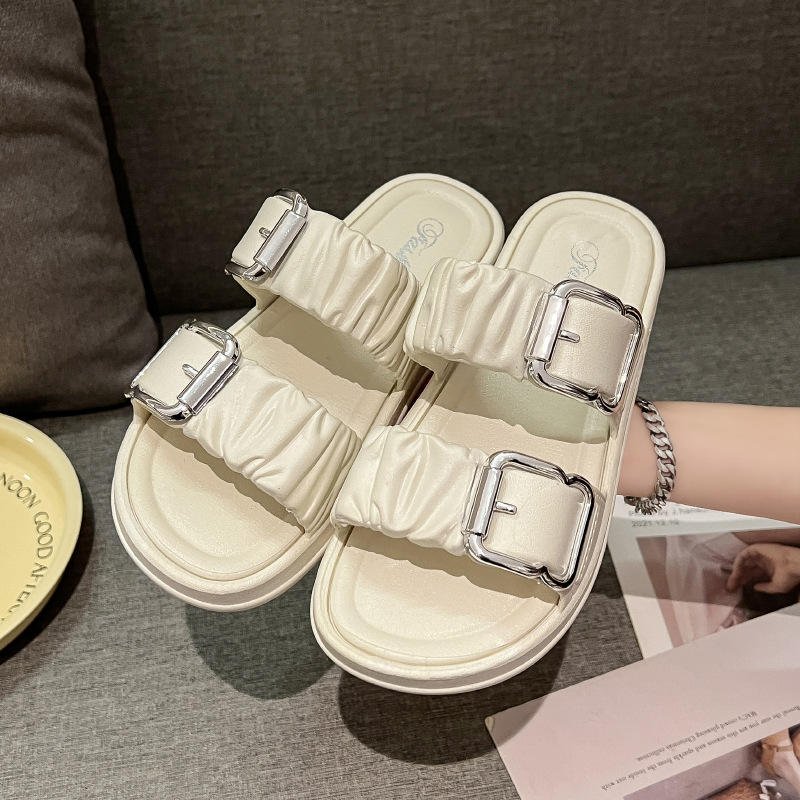Wholesale Price Summer Women Versatile Sandals Round Toe Soft Sole PVC EVA Open Toe Outdoor Beach Slippers With Straps