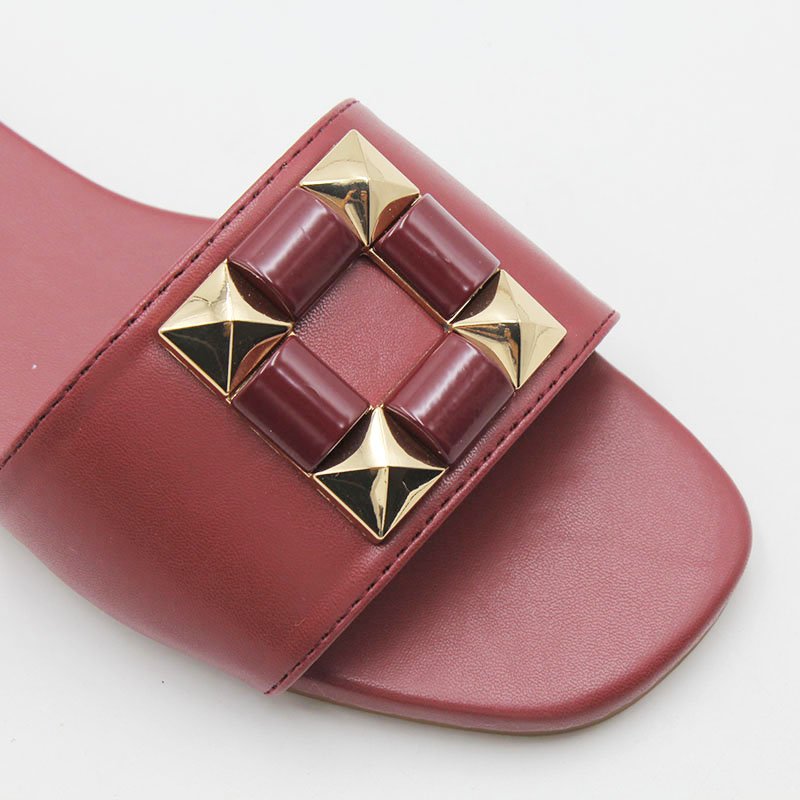 2023 ladies flat slip on beach slides high quality ladies wholesale cheap price slipper fashion daily life for women and lady