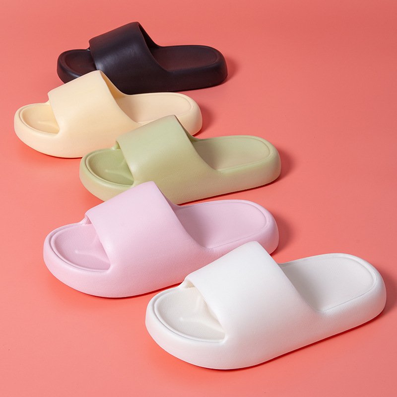 Wholesale Hot Selling Women's Thick Soled Summer Indoor Beach Slippers, Customized Logo Soft Men's EVA Flat Slides Slippers