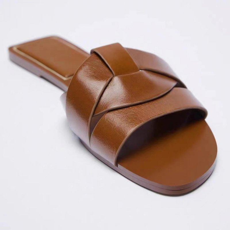 2024 New Ladies Flat Slippers Summer Fashion Leather Sandals Slippers Indoor Outdoor Women Slides Slippers