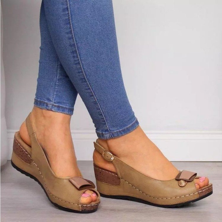 2024 New Style Super Light Thick Soled Sandals Slippers Beach Slides Slipper Women Summer Shoes