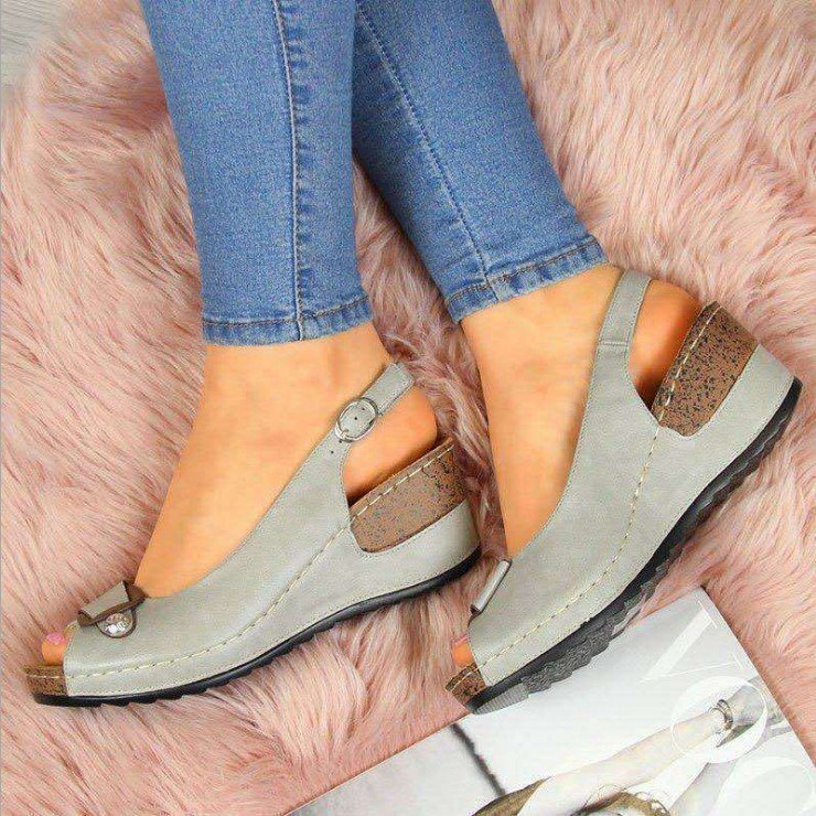 2024 New Style Super Light Thick Soled Sandals Slippers Beach Slides Slipper Women Summer Shoes