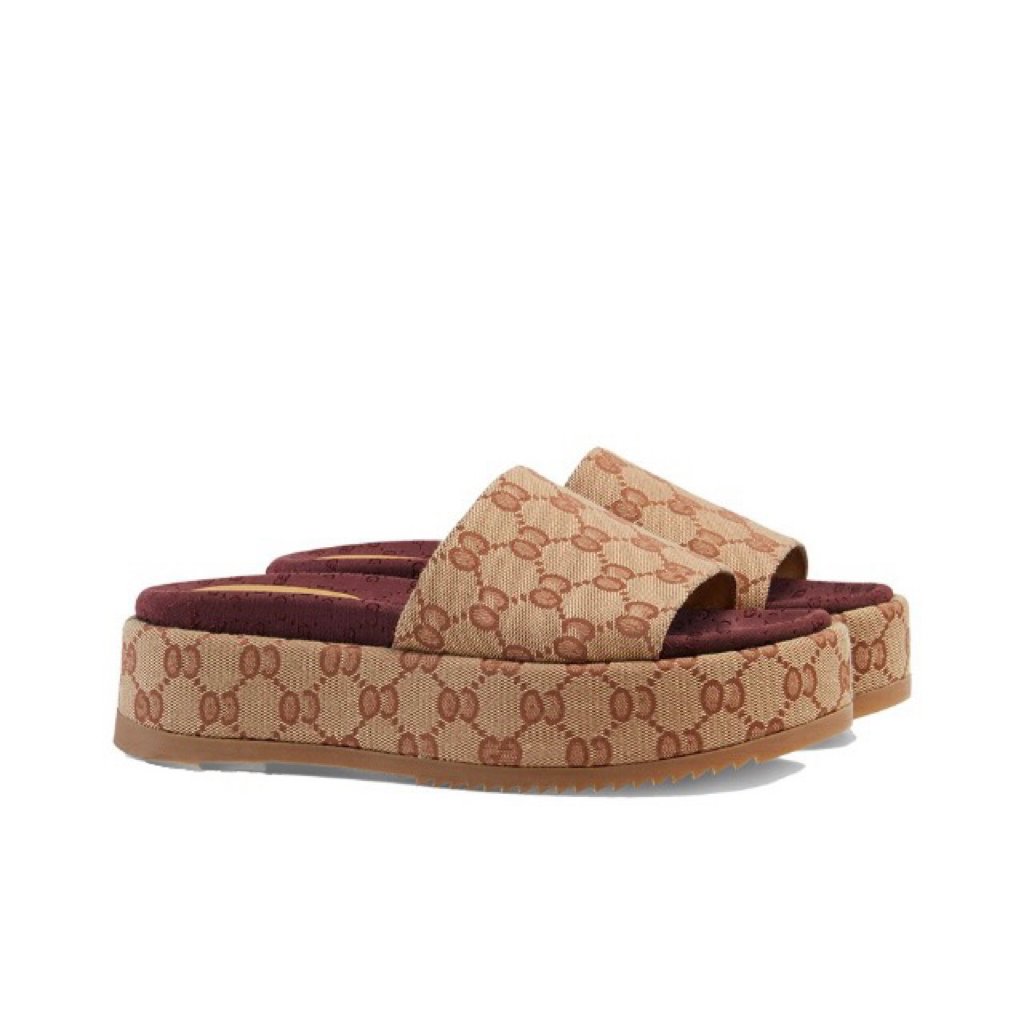 Women's Designer Slides Slip on Flat Sandals Fashionable Canvas Covered Platform with Embroidery Dust Proof for Girls