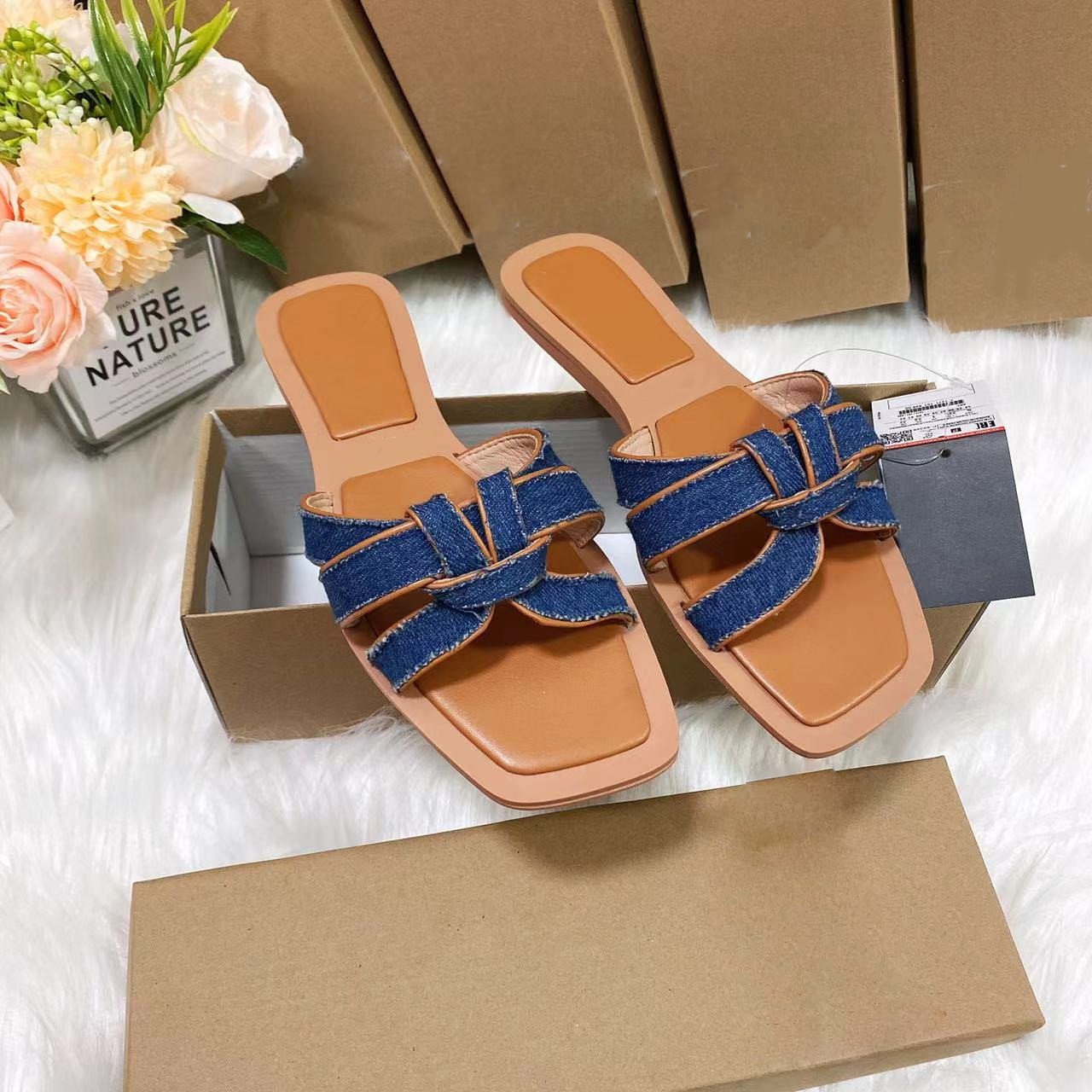 Wholesale classic summer Slides ladies sandals fashion PU leather outdoor Female shoes non-slip flat bottom women's slippers