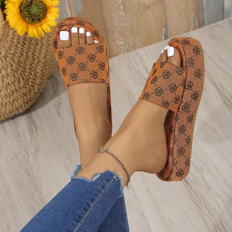 luxury Hot sales Summer women outdoors oversized thick soled slides slippers
