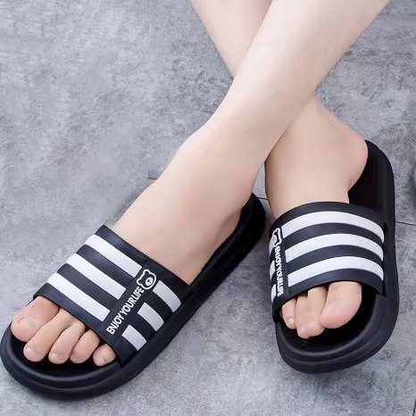 New Summer Men Non-Slip Thick Soft Sole Beach Sandals Slides Slippers for Indoor Home Outdoor Sports