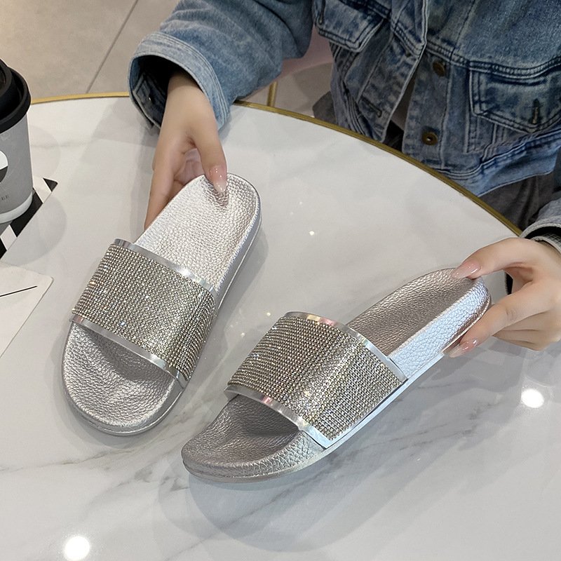 Luxury Brand Ladies leather Shiny High Quality Women Sandals Summer Flat Beach Quick-drying Slides Slippers For Women