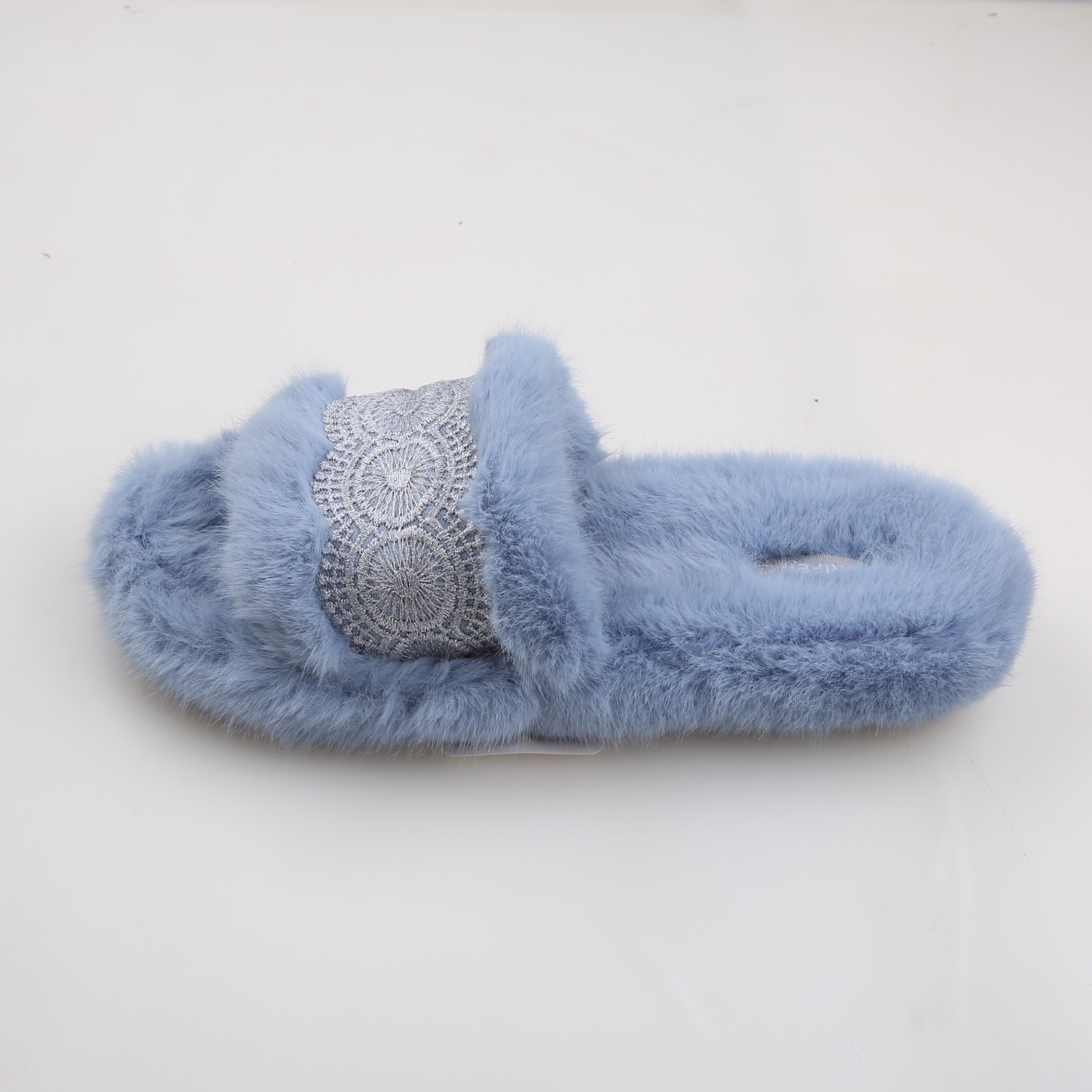 Custom Plush embroidery logo fluffy Faux Fur Slippers for women luxury slipper for woman