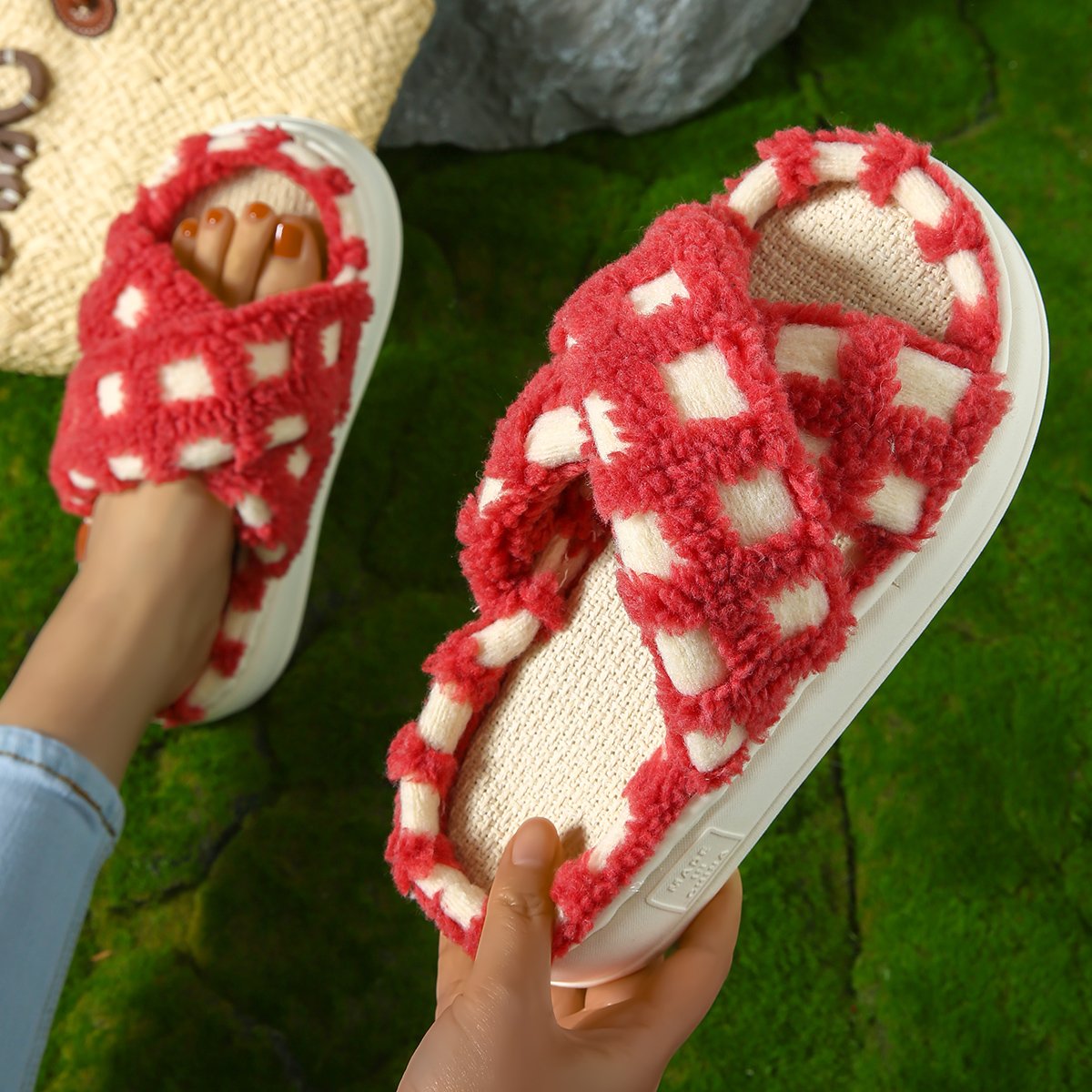 2024 New Coming Home Slippers Flax Cotton Blend Material Good Price Slides Slippers for Women Couples
