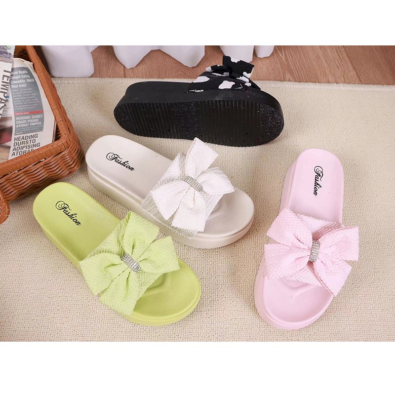 Fashion summer slides slippers flat sandals butterfly ladies slippers stylish new fashion thick pvc slippers ladies