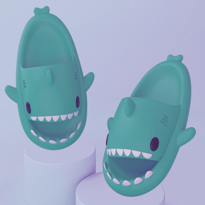 Low MOQ Custom LOGO Home Slippers Cartoon Shark Soft Slippers for Women and Men Toddler kids Slides Slippers