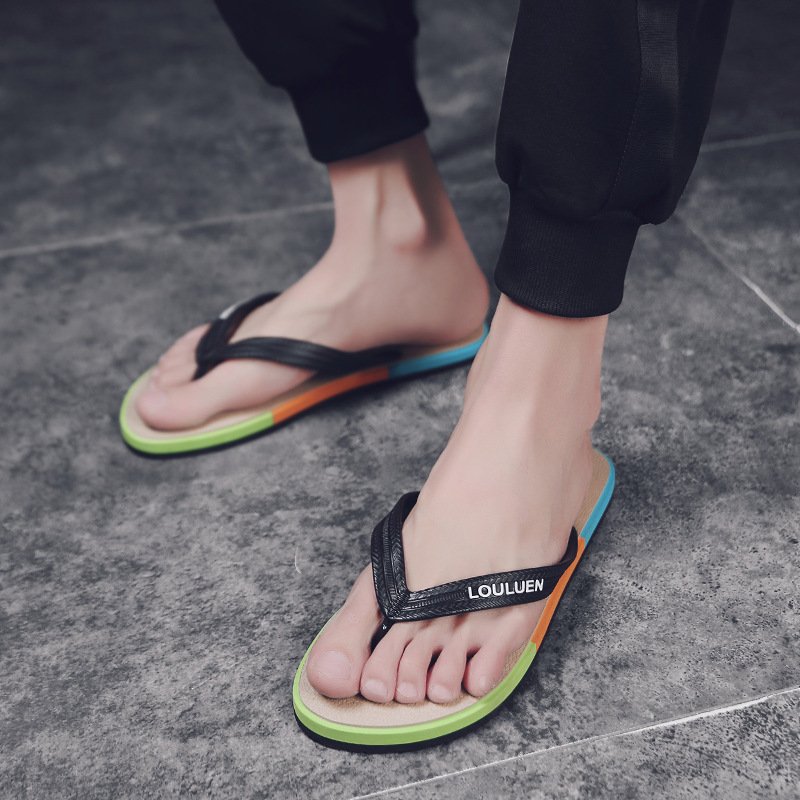 Summer rubber Hot Selling Outdoor men flip flops Comfortable Beach PVC Slippers for Men
