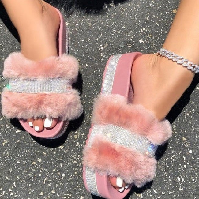 New Arrival Girls Furry Sandals Winter Plush Warm Rhinestones Big Size Flip Flops Glitter Woman Wedge Blue Green Fur Sandals