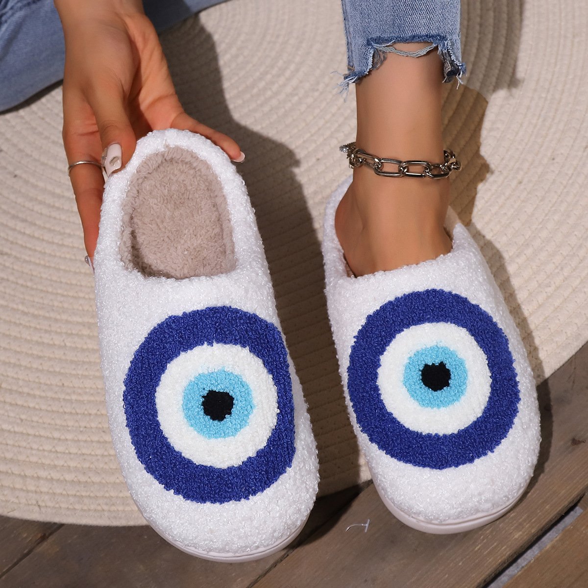 Wholesale Customized Autumn and Winter Warm Furniture Cotton Slippers Cute Cartoon Thick Plush Cotton Shoes for Women and Men