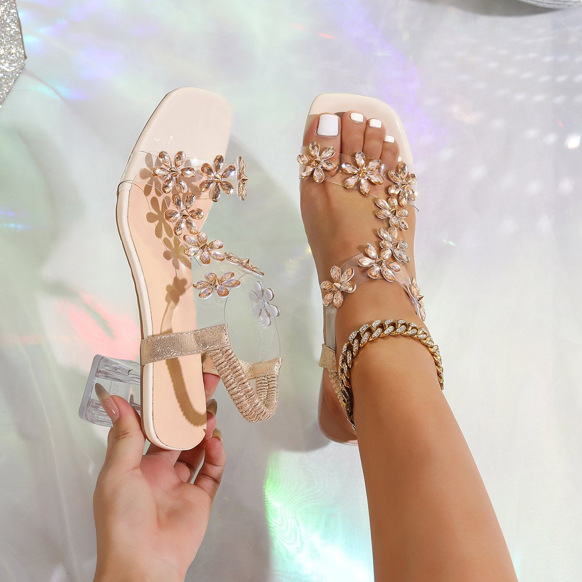 Women's All-Weather PU Flat Sandals with Bare Fingers Design Fashionable Slides Slippers for Home Pool Beach