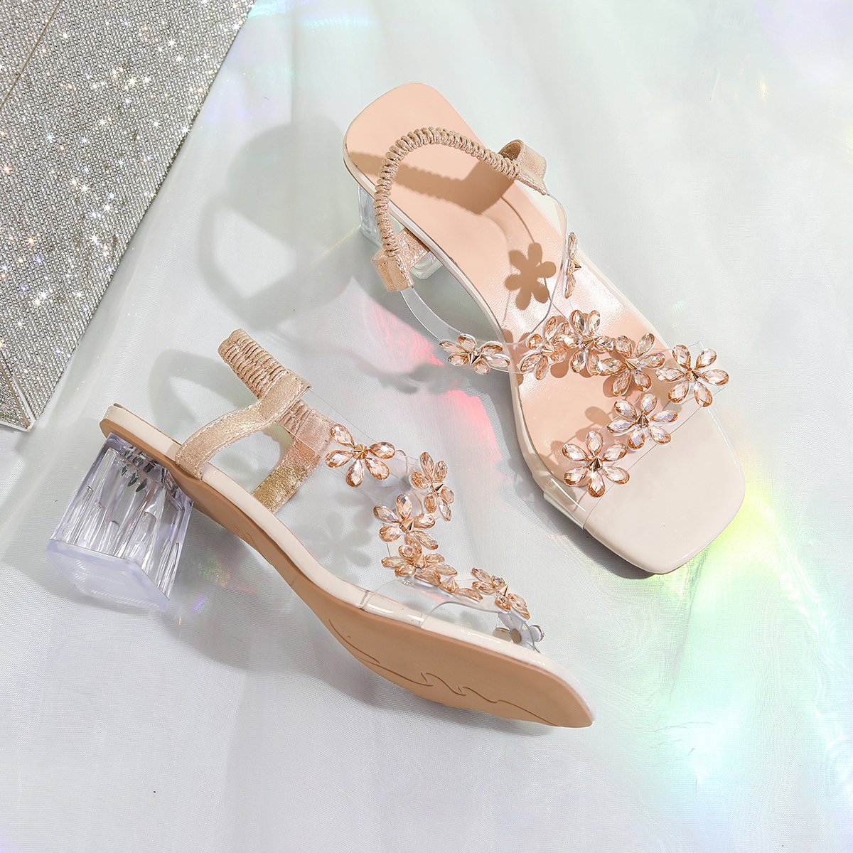 Women's All-Weather PU Flat Sandals with Bare Fingers Design Fashionable Slides Slippers for Home Pool Beach