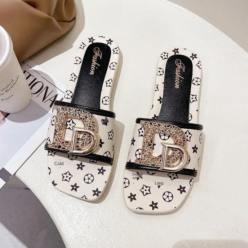 Hot Sale Stylish Square Head Women's Slippers PVC EVA Fashionable Flat Sandals For Women And Ladies