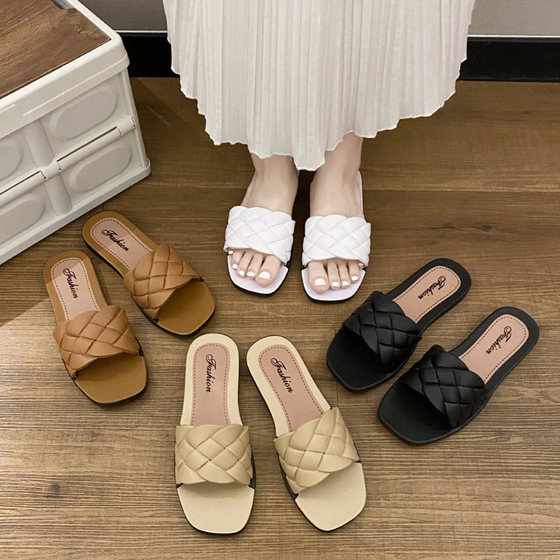 Slippers female summer diamond shape fashion flat flip-flops twist tape face soft bottom outside wear simple square shoes