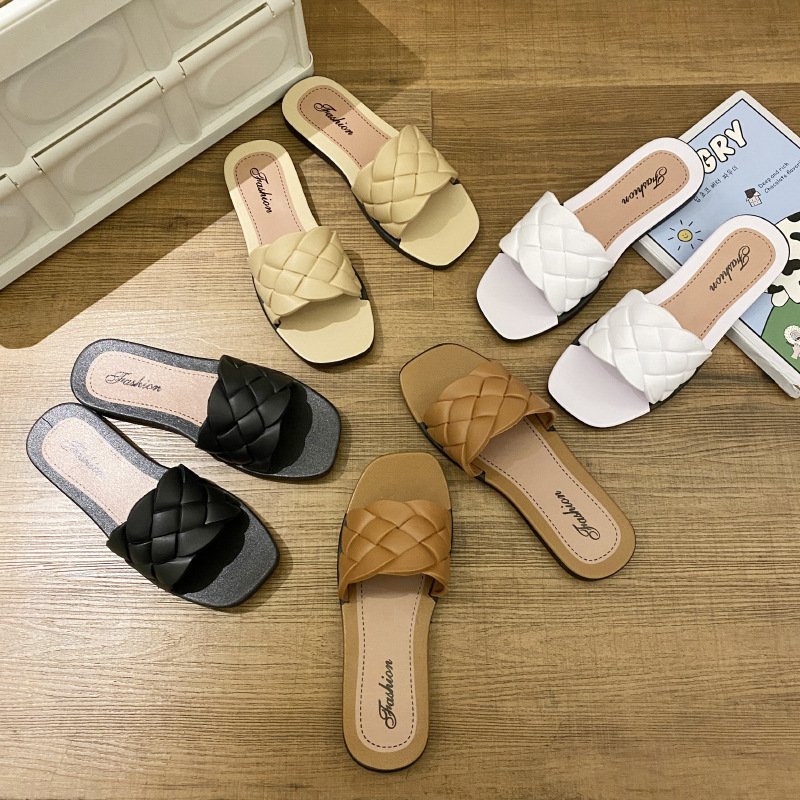 Slippers female summer diamond shape fashion flat flip-flops twist tape face soft bottom outside wear simple square shoes