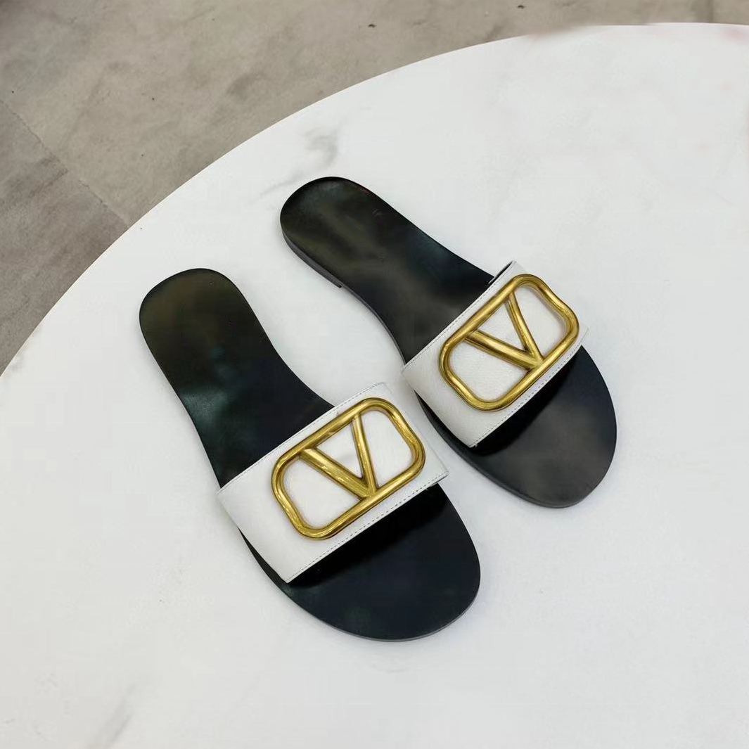 Wholesale Fashion Open Toe Footwear Beach Flat Leather VLTN Luxury Designer Brand Female Summer Slides Women's Sandals Slippers