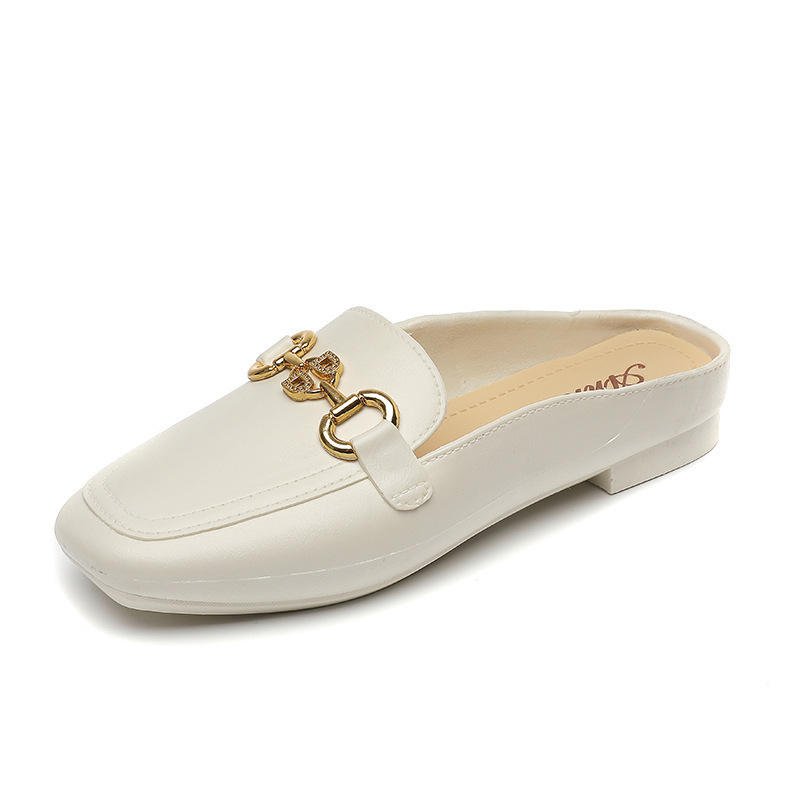 Hot Sale Summer Beautiful Girls Ladies Beach Flat Sandals Shoes Mules Metal Chains Ladies Fancy Woman Shoes Sandals Slippers