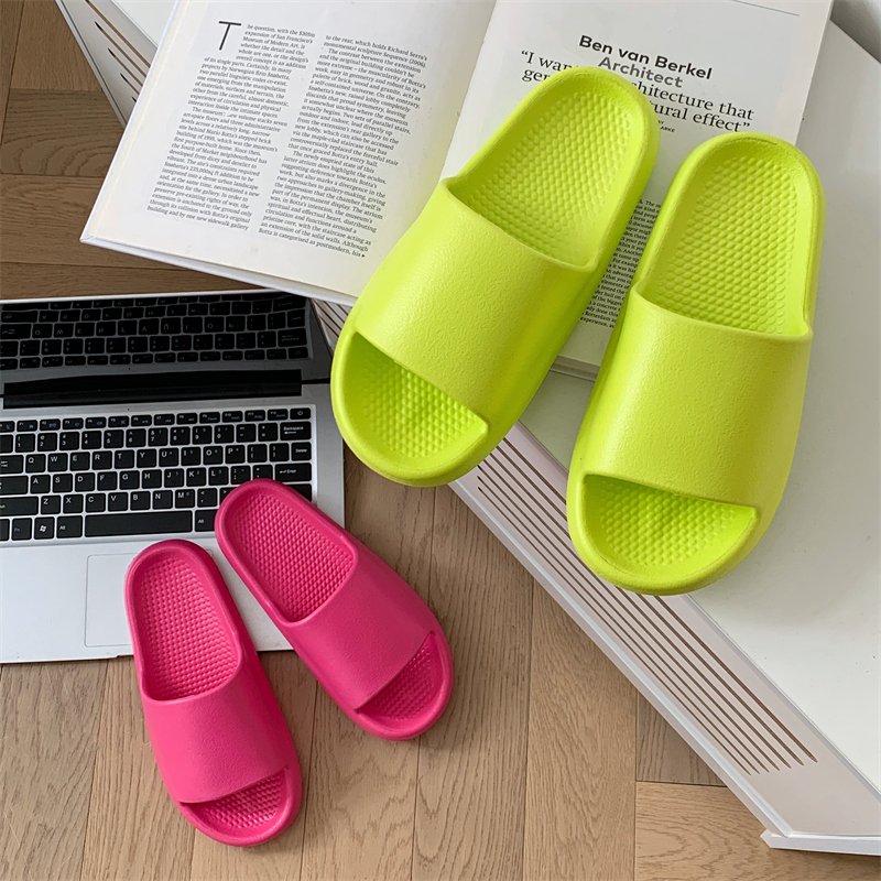Customized Fashion Trend Summer Women's Soft Breathable Anti-slip EVA Flat Slides Slippers Sandals for Indoor Outdoor Use