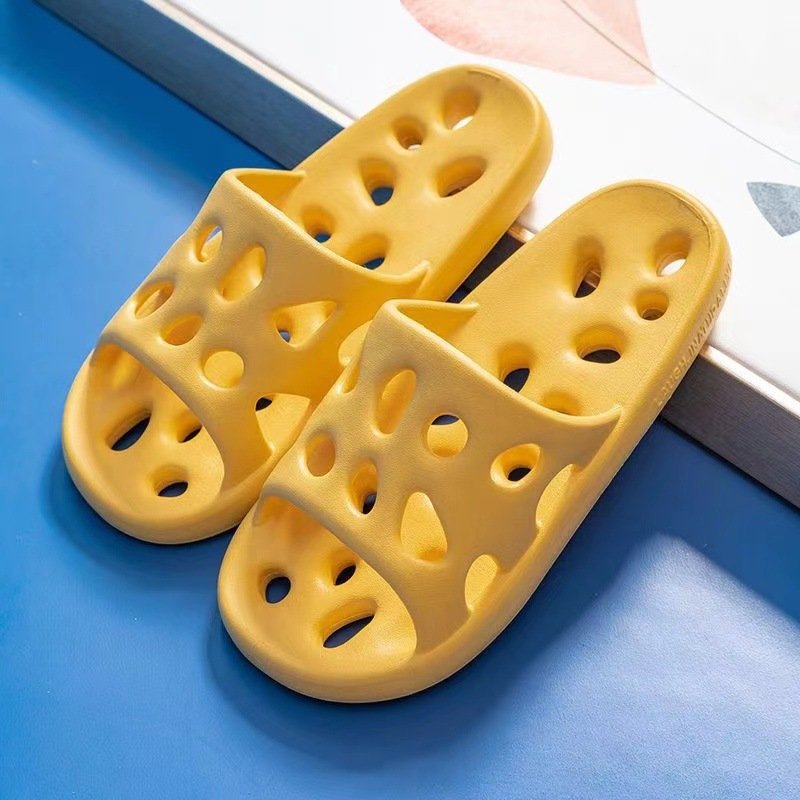 New Arrival Bathroom Shower Shoes Non Slip Quick-drying Slippers Beach Pool Slides Sandals With Drain Holes