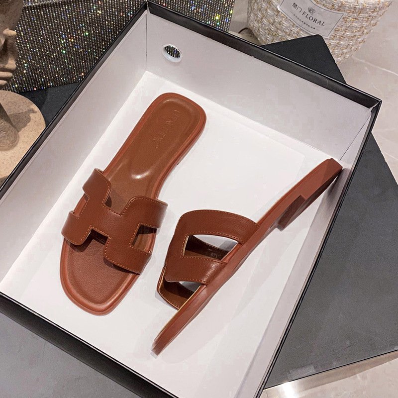 2024 High Quality Women Flat Slippers Female Fashion Babouches Leather Sandals Slippers Outdoor Ladies Slides Slippers