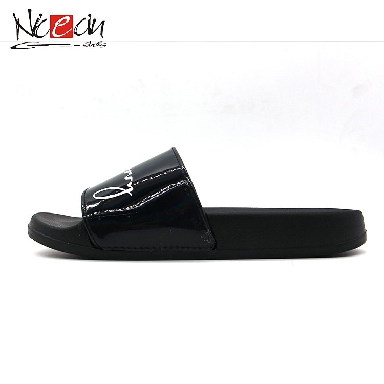 Black Rubber Flat Plastic Sliders Man Slipper For Circulation